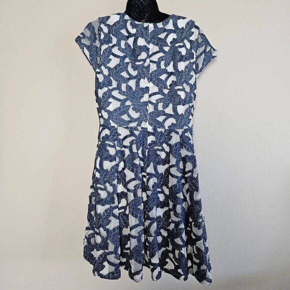 Maison Jules Chambray Leaves Dress - Picture 7 of 9